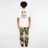 Pinkes Badge-T-Shirt
