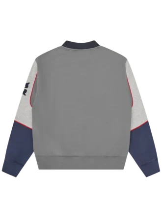 Sweatshirt mit Kragen