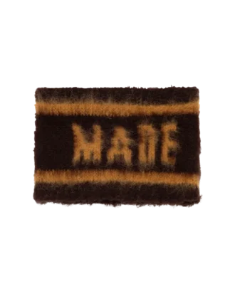 Zotteliges Logo-Band für Strickwaren Zotteliges Logo-Band für Strickwaren